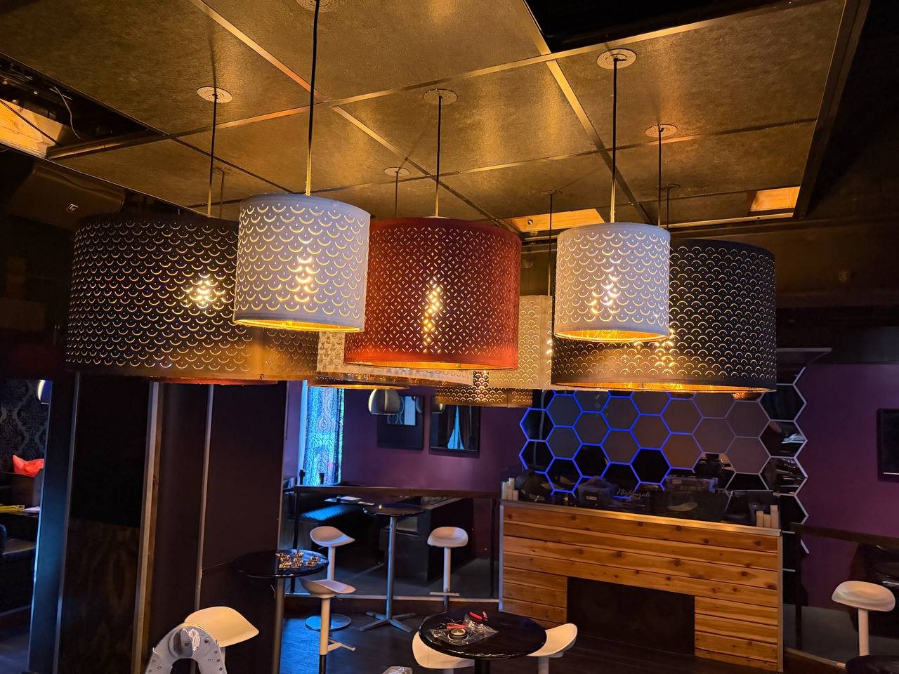 Chandeliers lifted by Orion winches